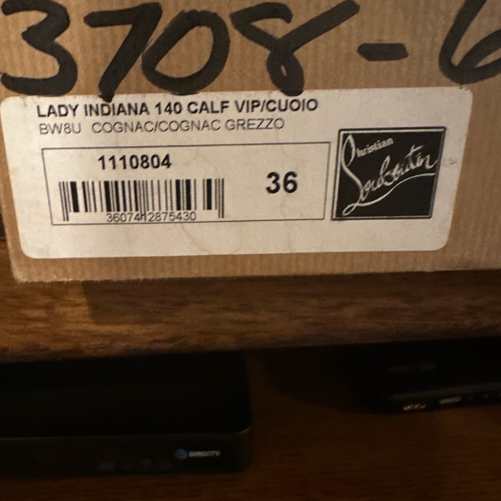 Christian Louboutin cognac heels - Picture 3 of 3